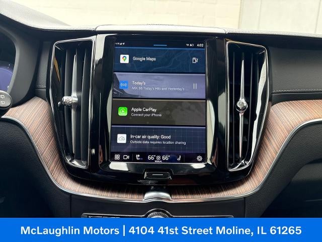 2023 Volvo XC60 Ultimate Bright Theme