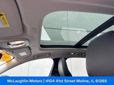 2023 Volvo XC60 Ultimate Bright Theme