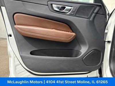 2022 Volvo XC60 Inscription