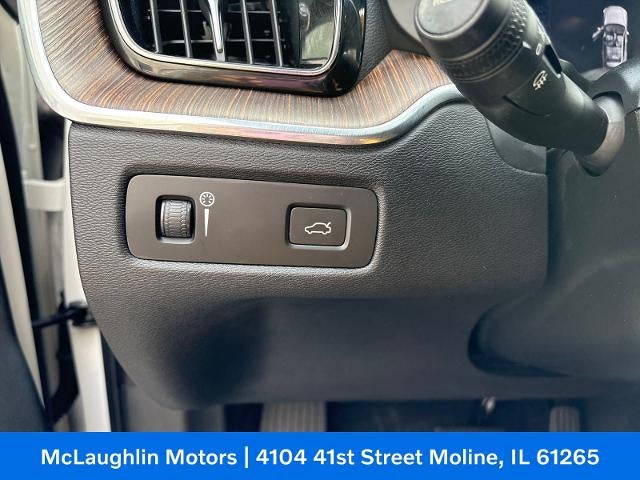 2022 Volvo XC60 Inscription