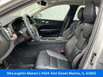 2023 Volvo XC60 Plus Bright Theme
