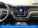 2023 Volvo XC60 Plus Bright Theme