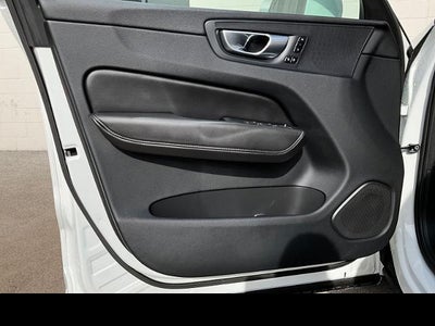 2023 Volvo XC60 Core