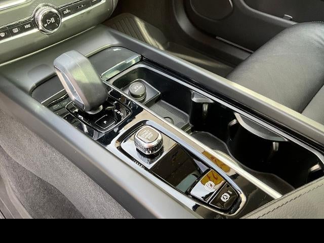2023 Volvo XC60 Core