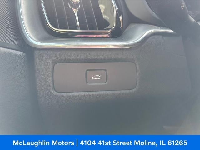 2023 Volvo XC60 Core