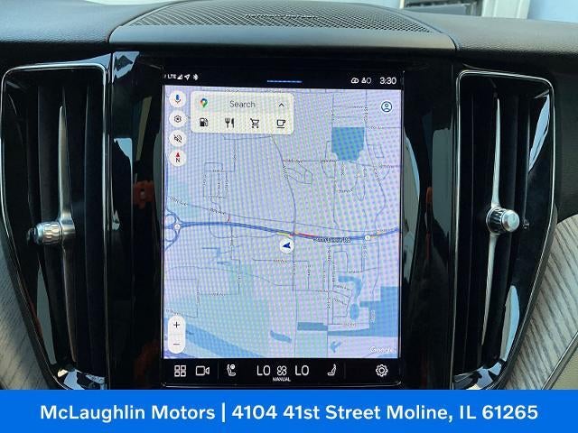 2023 Volvo XC60 Plus Dark Theme