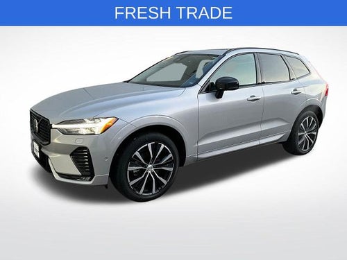 2023 Volvo XC60 Plus Dark Theme