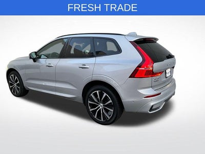 2023 Volvo XC60 Plus Dark Theme
