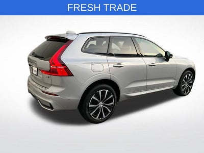 2023 Volvo XC60 Plus Dark Theme