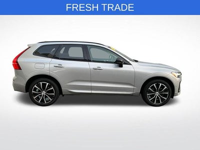 2023 Volvo XC60 Plus Dark Theme