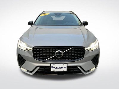 2023 Volvo XC60 Plus Dark Theme