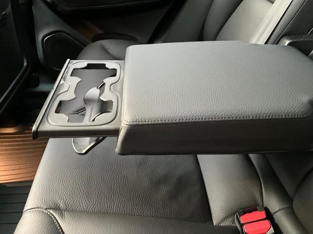 2023 Volvo XC60 Plus Dark Theme