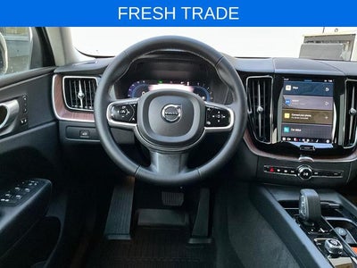 2023 Volvo XC60 Plus Dark Theme