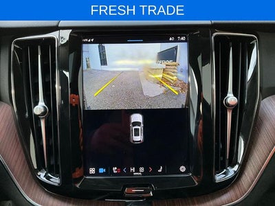 2023 Volvo XC60 Plus Dark Theme