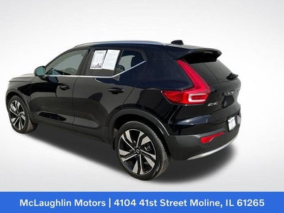 2023 Volvo XC40 Plus Bright Theme