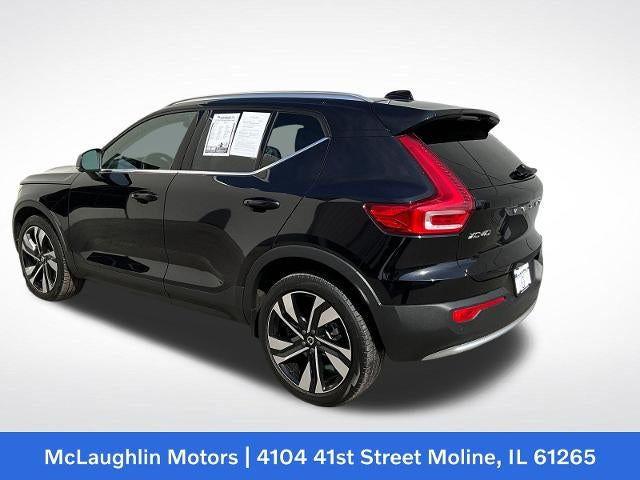 2023 Volvo XC40 Plus Bright Theme