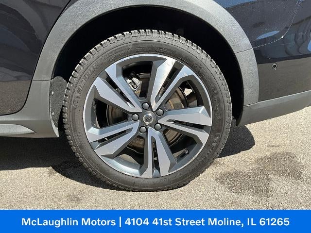 2023 Volvo V60 Cross Country Plus