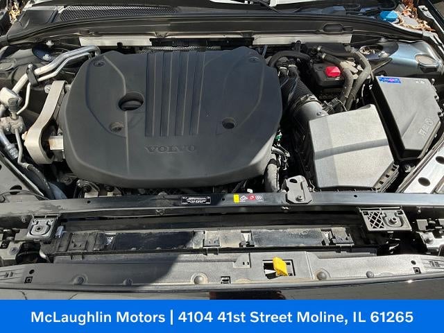 2023 Volvo V60 Cross Country Plus