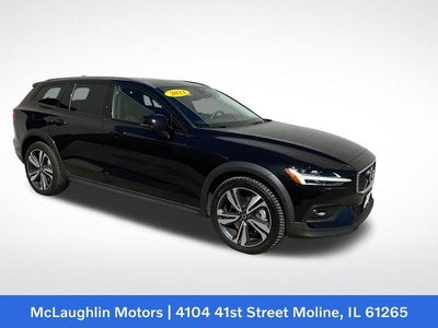 2023 Volvo V60 Cross Country Plus