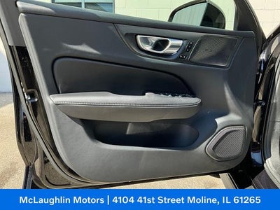 2023 Volvo V60 Cross Country Plus